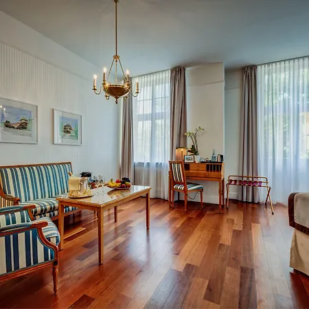 Schlosshotel Karlsruhe