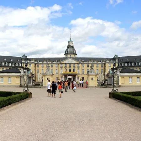 Schlosshotel Karlsruhe מלון