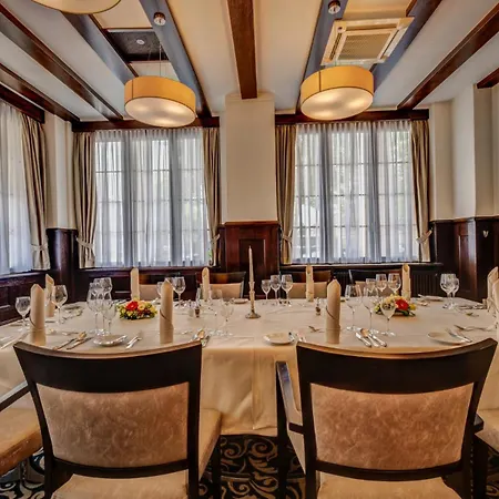 מלון Schlosshotel Karlsruhe