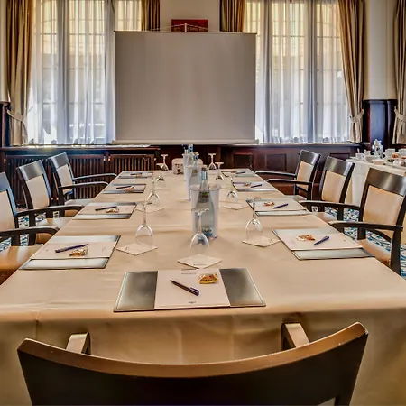 Schlosshotel Karlsruhe קרלסרוהה