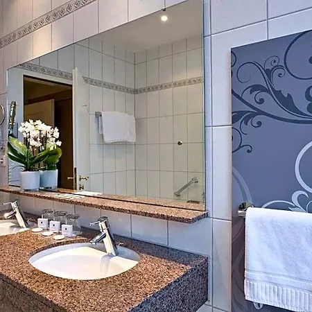 Schlosshotel Karlsruhe 4* קרלסרוהה