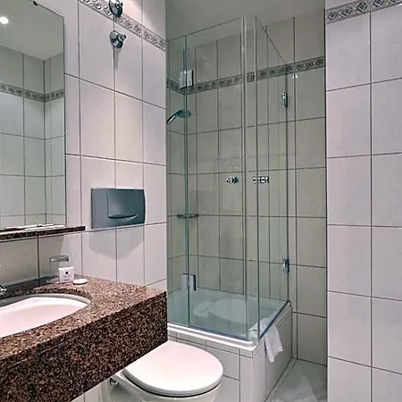 Schlosshotel Karlsruhe מלון