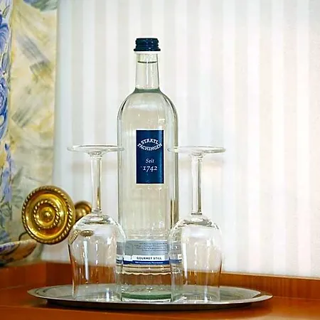 מלון Schlosshotel Karlsruhe