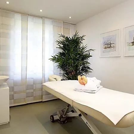 Schlosshotel Karlsruhe מלון
