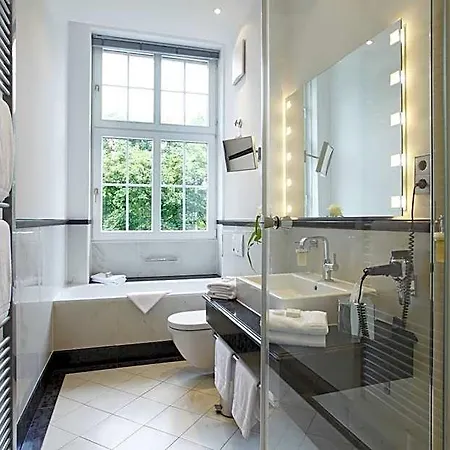 Schlosshotel Karlsruhe 4*