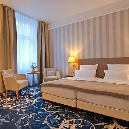 מלון Schlosshotel Karlsruhe קרלסרוהה