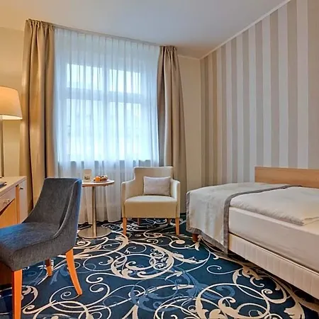 Schlosshotel Karlsruhe 4* קרלסרוהה