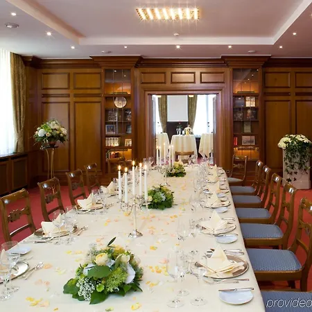 Schlosshotel Karlsruhe 4*