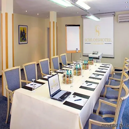 Schlosshotel Karlsruhe Otel 4*