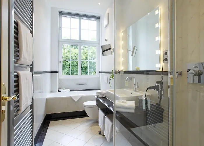 Schlosshotel Karlsruhe 4*